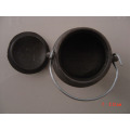 wax coating cast iron potjie pot with 3 legs for camping